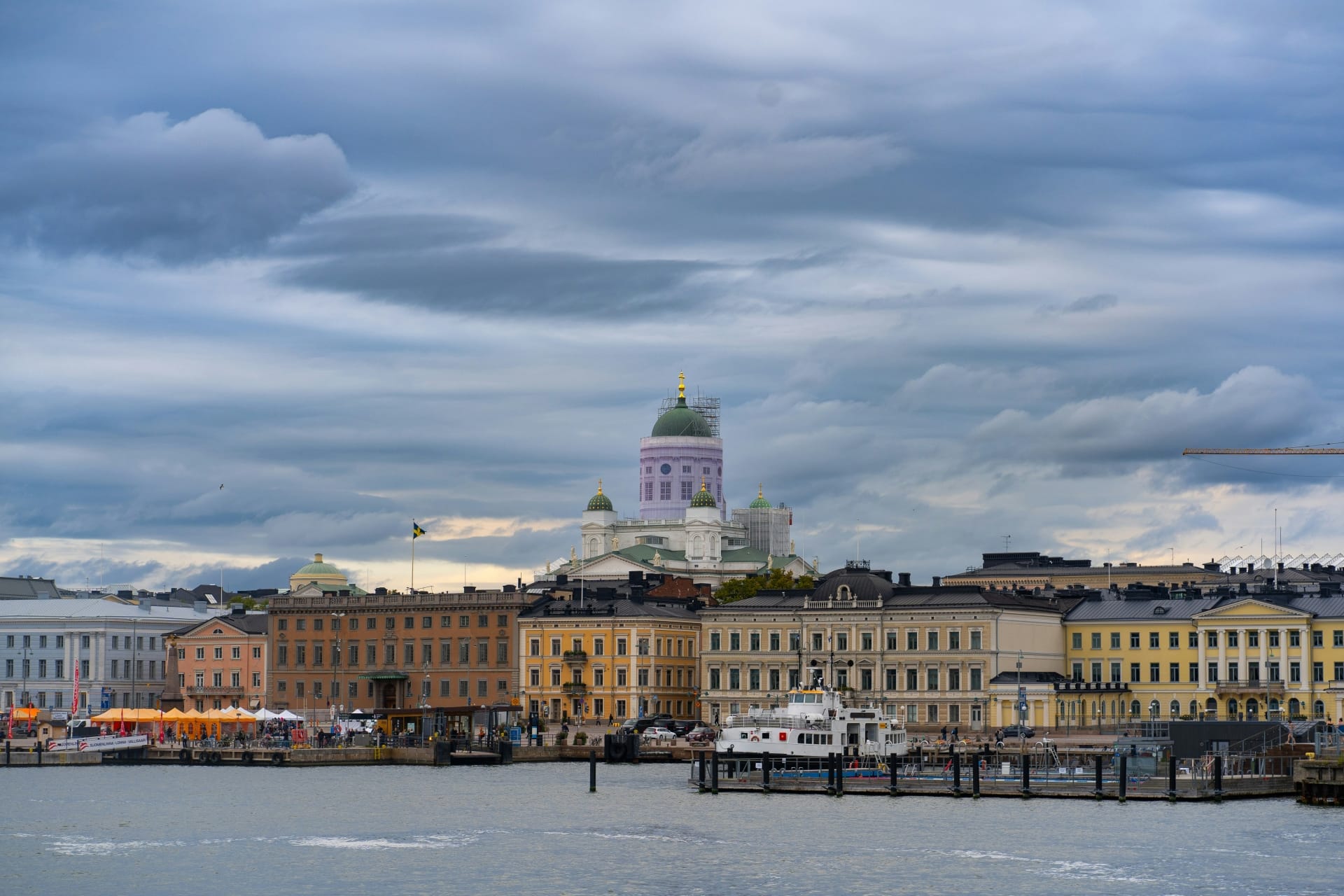 Taloyhtiö Helsingissä